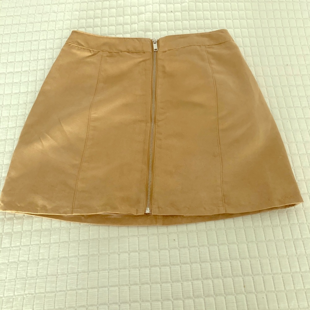 Khaki skirt brand new from H&M. Never worn.